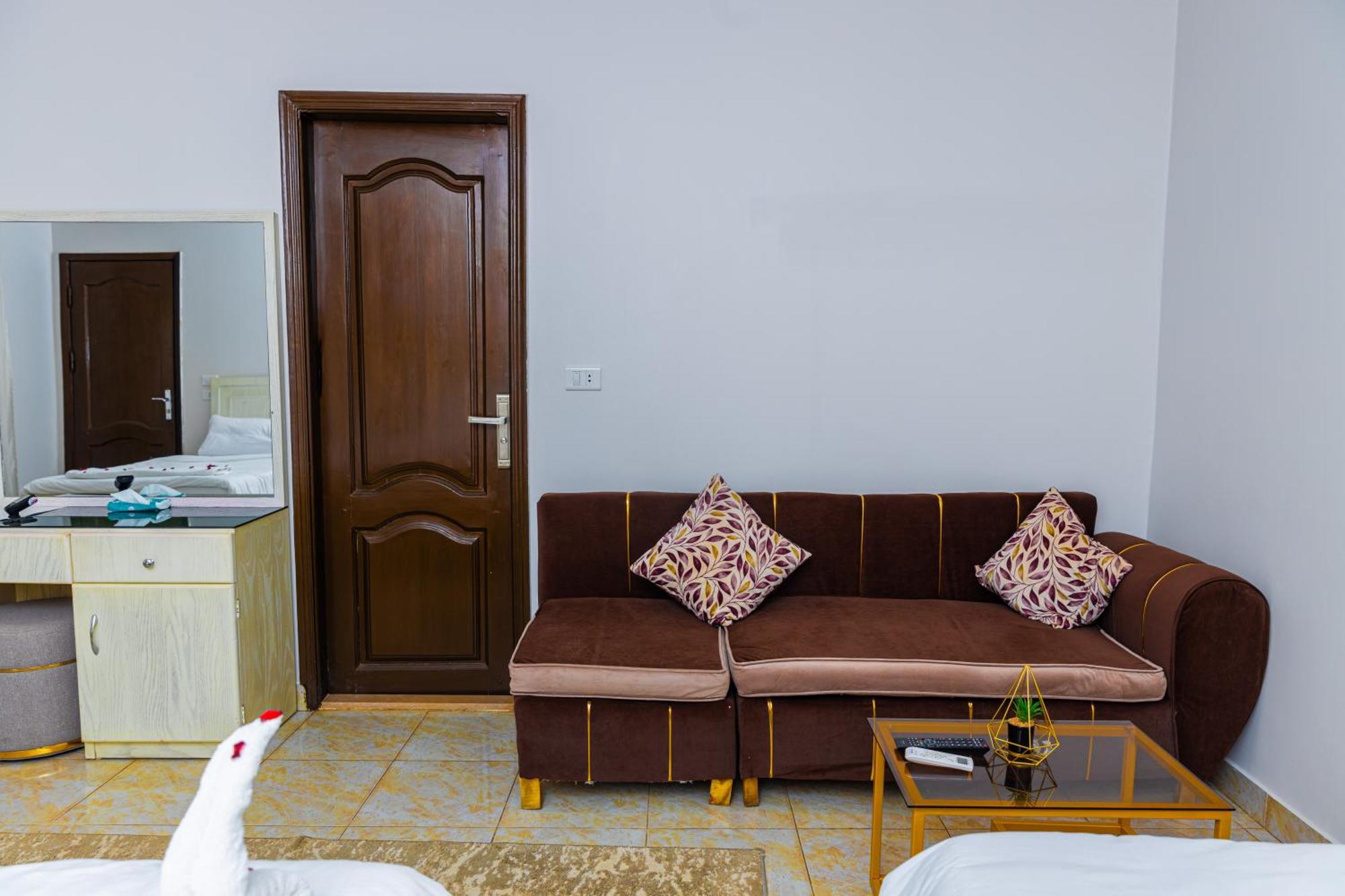 Pyramids Land Palace Kafret el-Gabal Екстериор снимка