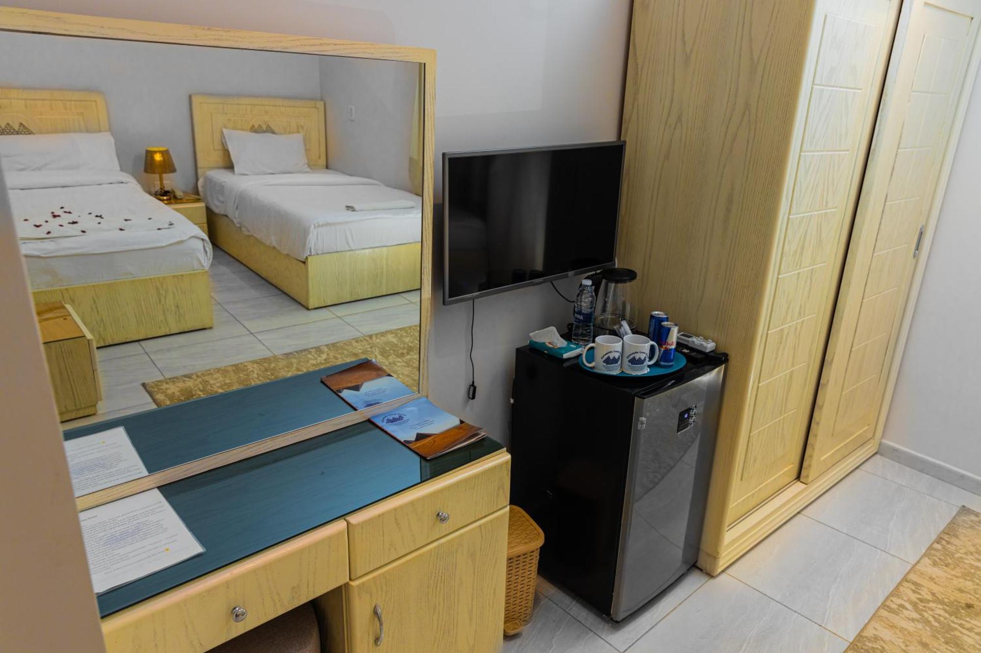 Pyramids Land Palace Kafret el-Gabal Екстериор снимка